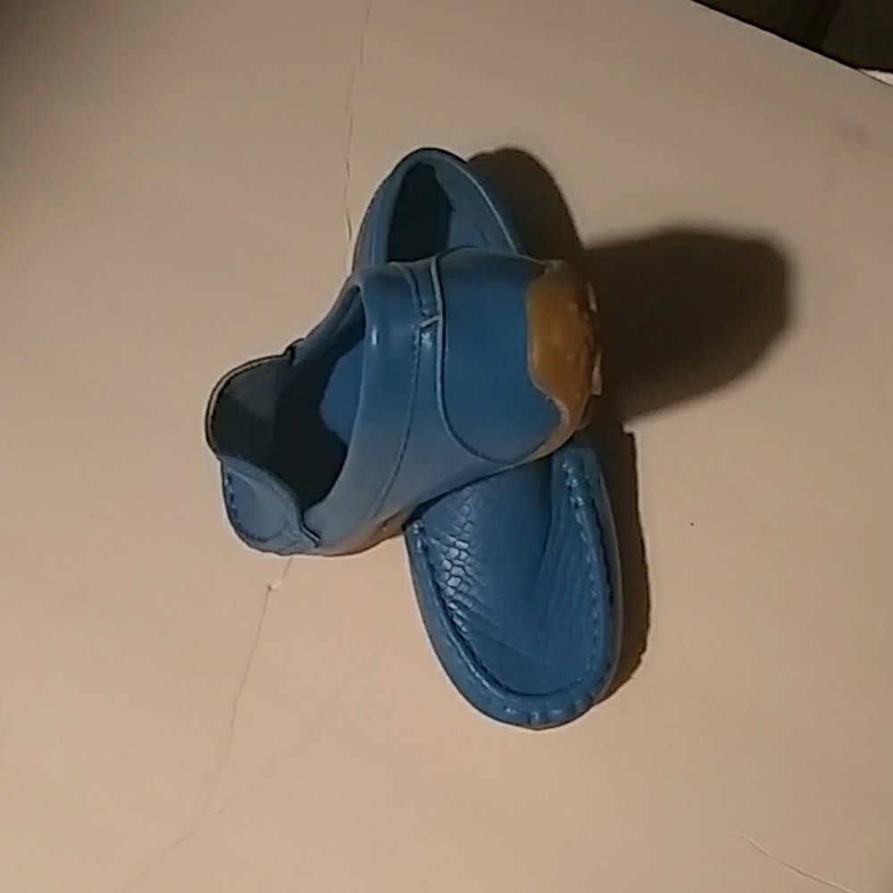 Shoes - Picture 3 of 3